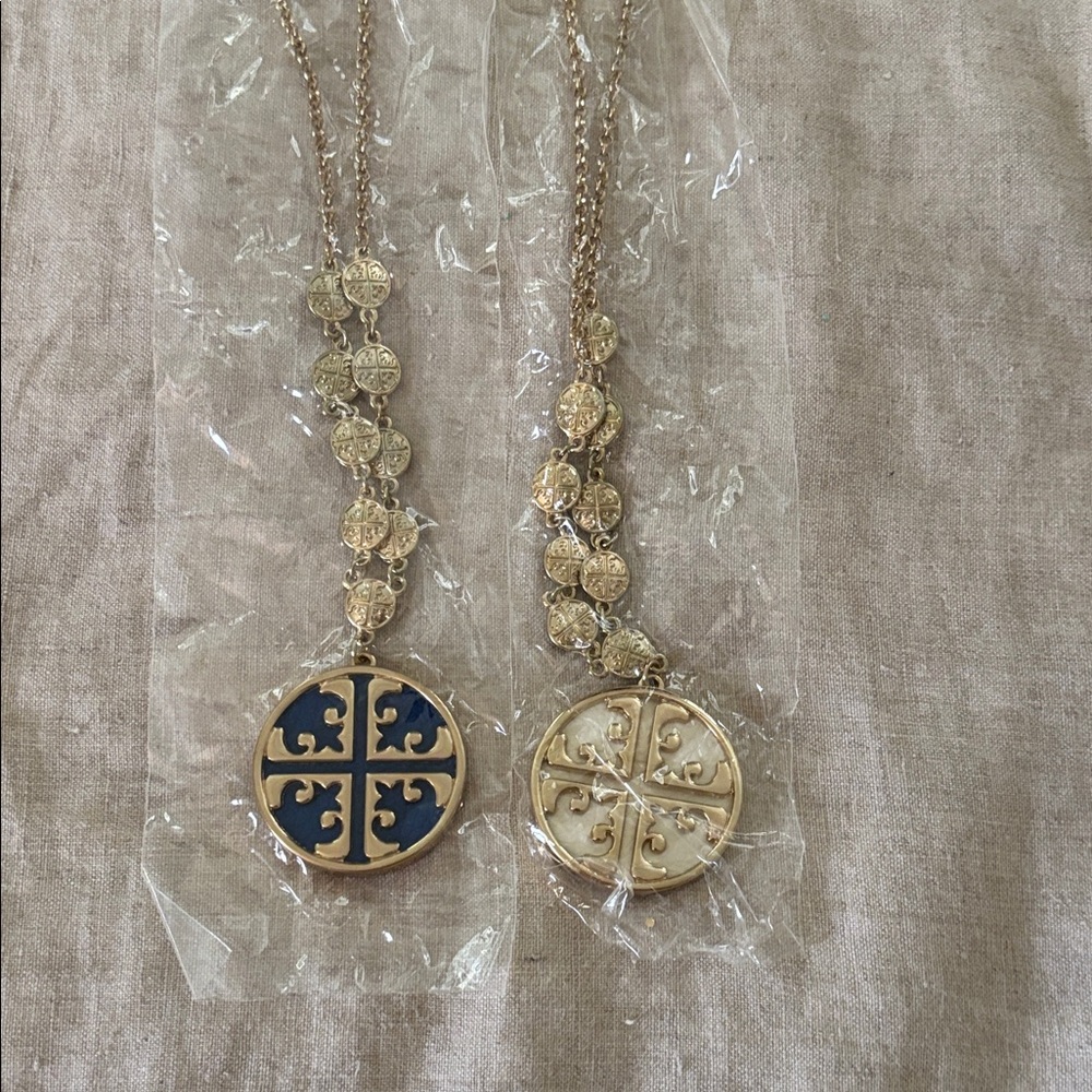 2 Elegant Gold and Blue Pendant Necklace